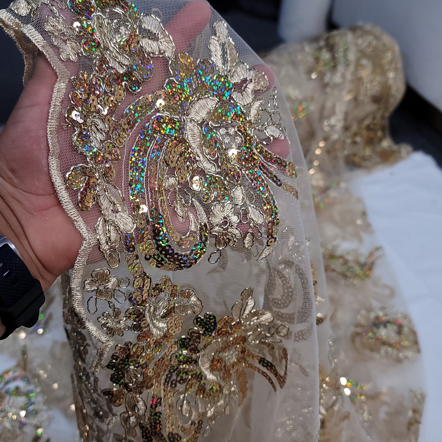 HOLOGRAM SEQUIN LACE